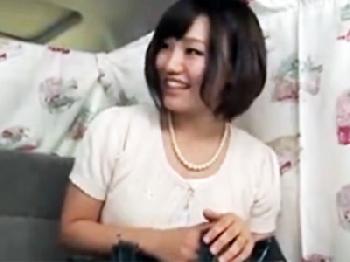 愛想のいい豊満おっぱいの若奥様を強引に説得して寝取りハメ撮り巨乳素人人妻ナンパのエロ動画