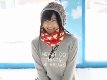 彼氏以外とラップ越し口づけ→ゴム越し挿入まで楽しんじゃう淫乱尻軽ヤリマン素人さん美少女痴女のエロ動画