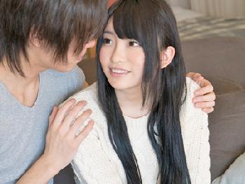 イケメンに照れちゃうけど体は素直に感じちゃう美形少女巨乳素人美少女のエロ動画