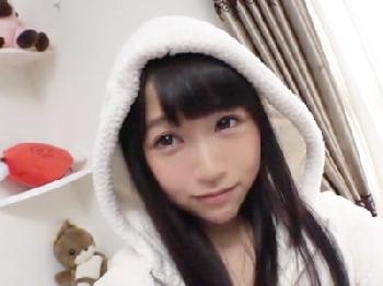 地方からイベント上京した美形少女コスプレイヤーをシチュエーション変えて中出し素人美少女のエロ動画