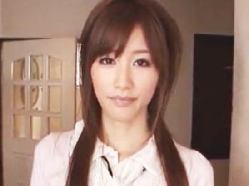 「あなたのティッシュになります！」人間ティッシュとなって全ての精液を受け止める美形少女美少女顔射フェラ手コキのエロ動画