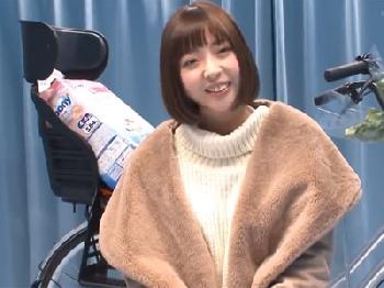 「自転車の‥体験ですよね？W」騙されてしまった素人お姉さんがハメ展開で満更でもなく絶頂絶頂昇天ぶっかけのエロ動画