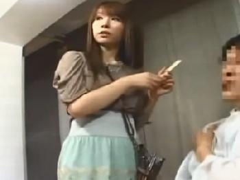 美巨大オッパイで激烈可愛いすぎる強烈に可愛い彼女はどんな男にも中出しさせる超尻軽ヤリマンだった巨乳女子校生美少女痴女フェラ手...