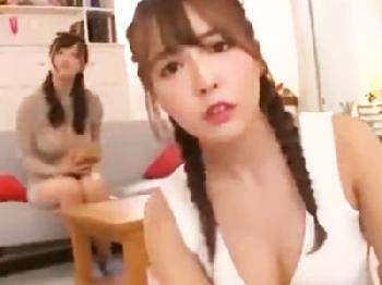 『私にも入れてぇ~』可愛い妹達にオネダリされて仲良し近親3Pファック巨乳美少女近親相姦のエロ動画