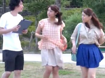 子持ちママをロックオン！子育ての悩みを聞くふりして溜まってる欲求を解消ハメ巨乳素人人妻ハメ撮りナンパのエロ動画