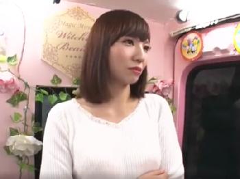 美形な素人奥さんが年下男に発情されるのが嬉しくてついついイケナイ交尾お姉さん痴女人妻熟女ハメ撮りナンパのエロ動画