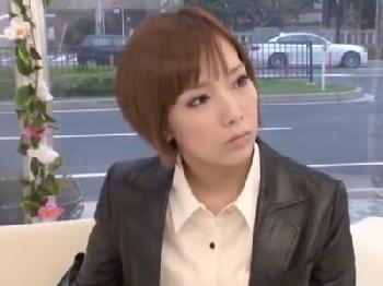 「え、やばWおっきすぎW」ショートヘアな大きいオッパイ素人がマジックミラー号で巨大ペニスに色情→ガチハメされ鬼イキW巨乳ナン...