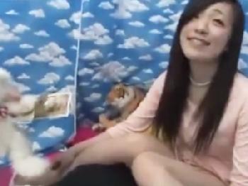 恥ずかしいケド素股でお金がもらえるなら‥→弟は別のこと考えてました素人お姉さん顔射ナンパ近親相姦のエロ動画