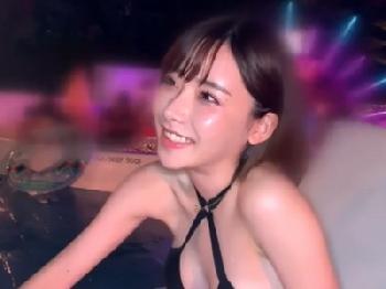 ナイトプールでひと際異彩を放っていた痴女とホテルの一室でド淫乱ファック巨乳素人ギャルナンパのエロ動画