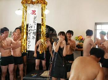 架乃ゆらが1周年エロ企画で限界突破！あり得ないほどの大乱交でトリップ痙攣W巨乳美少女ロリパイパン顔射ぶっかけのエロ動画