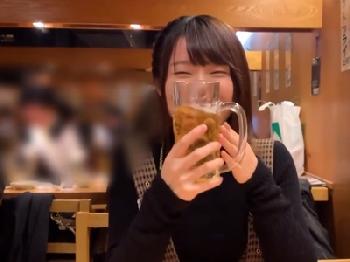 笑顔がめちゃくちゃ可愛いミニ系系女子大生とほろ酔い気分でラブラブ個人撮影！素人美少女ハメ撮りのエロ動画