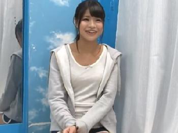 ガチ真性のDTくんを優しく筆おろししてくれた女子大生巨乳素人美少女童貞のエロ動画