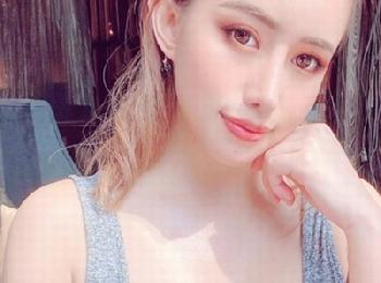 全世界に60万人のフォロワーがいるインスタグラマー！112CMのエロ尻を披露してアダルトビデオ出演決定W巨乳素人中出しハメ撮...