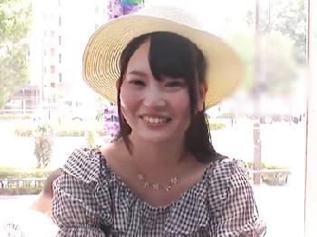 元カノとよりを戻したい男性のために元カノをナンパしてマジックミラー号に誘導→目隠しした彼女のマンコに挿入中出し巨乳素人美少女...