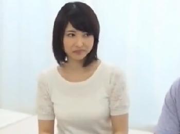 『すごい垂れてきちゃってる…』ムチムチ奥様のヤラシイ腰振りに耐えれず連続中出し巨乳素人人妻のエロ動画