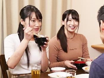 両親が居ない間に義理の巨大乳姉妹と布団の中で密着しながら生姦近親性交巨乳美少女お姉さん近親相姦3Pのエロ動画