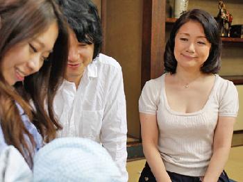 父になるプレッシャーから母ちゃんにべったり甘える息子巨乳人妻近親相姦のエロ動画