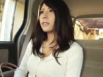 淡白な夫との性の営みでは満足できずに高学歴で高身長の大きいオッパイ妻が密通ハメ撮り！巨乳人妻顔射パイズリのエロ動画