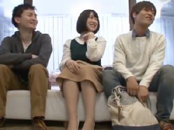 友人の彼女と2人きりにし寝取らせる悪趣味マジックミラー号W巨乳素人お姉さんのエロ動画