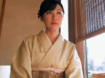 「あぁ‥出てる‥//」お淑やか和服美人が巨大チンポで中出しされて恍惚顔素人お姉さんのエロ動画