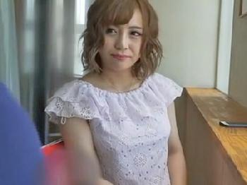 「挿入ってる！？」素股だけのはずが生肉棒挿入されてガチ焦り素人ギャルW巨乳美少女ハメ撮りのエロ動画