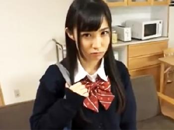家庭教師の弱気なお兄さんを誘惑してパコる男を惑わす小悪魔女子校生美少女ロリ痴女のエロ動画