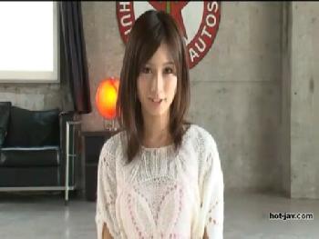 恥ずかしいのと気持ちいいが混じって『ごめんなさい』と言いながら漏らす変態美形少女美少女お姉さんフェラ潮吹きのエロ動画