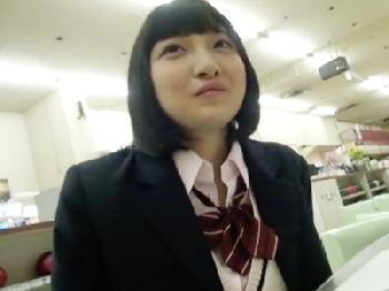 「中に出して‥」隠れ巨大バストなショートヘア女子校生とデート直後にハメ撮りパコ！巨乳素人美少女痴女中出しナンパのエロ動画