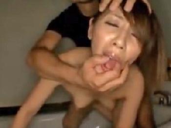 自宅に連れ込んだギャルとお風呂で楽しくぶっかけパコ素人お姉さんのエロ動画