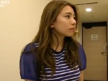 「えっ…なんですかコレ」アンケートと称しナンパしたハーフ娘を即ずぼ性交W巨乳素人ハメ撮りのエロ動画