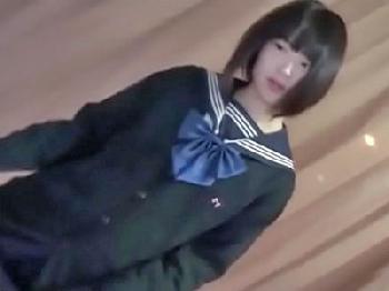 先輩との性交の練習に円光する黒髪童顔女子校生素人美少女ロリ中出しハメ撮りのエロ動画