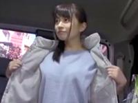 ナンパされて車内に乗り込みエスカレートする要望に答えてあげちゃう素人奥さん人妻フェラのエロ動画