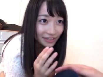 『え？本当に舐めるんですか？』エアーファックだけのハズが生本番に発展→そのまま中出し巨乳素人美少女ロリナンパのエロ動画