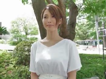 夫とのファックレスが原因ですぐ不貞に走っちゃう素人奥さん巨乳人妻のエロ動画