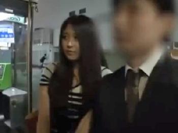 彼氏持ちなのにあっさりプロ男優ペニス受け入れちゃった素人娘お姉さんハメ撮りのエロ動画