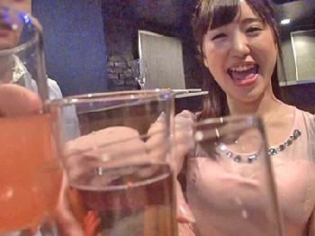 結婚式の二次会で泥酔しちゃった美形少女とご休憩パコ巨乳素人美少女のエロ動画