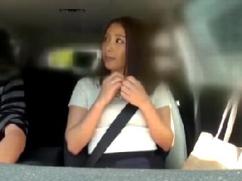 この巨大バストを見よ！辛抱強くナンパした脱がせたら大当たりだったジムインストラクターを連れ込み隠し撮り巨乳素人お姉さん盗撮の...