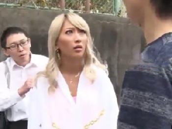 彼氏のために犯されてるのにマンコどろどろになってる気の強いカリスマギャル巨乳パイパン中出しレイプのエロ動画