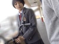 媚薬漬けにされた無垢な女子校生が人格変わってジュポフェラチオ披露素人イラマチオレイプのエロ動画