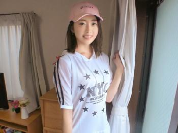 「いやぁ逝っちゃう…」Kポップ好きの美形少女が男根の上でダンス素人美少女のエロ動画