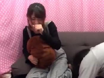 素人娘に巨大ペニス露出→パコだけのハズが中出し暴発！美少女のエロ動画