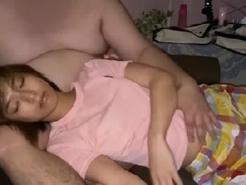 完全アウト！キモデブ親父が行った昏睡性的暴行の証拠映像がこちら素人ギャルレイプのエロ動画