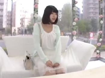 おばちゃん家政婦さんを自宅に呼びマッサージからの中出しSEXW素人熟女のエロ動画