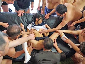 鼻から呼吸もできず目を開けることもままならない被害に合うショートヘア美形少女美少女コスプレ顔射ぶっかけ乱交竹田ゆめのエロ動画