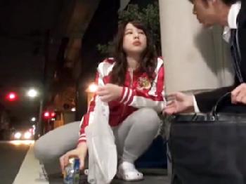 「マジふざけんなよッ！」泥酔したヤンキーきれいなお姉さんを自宅送迎→ドサクサに紛れて生中出しW巨乳素人痴女ナンパのエロ動画