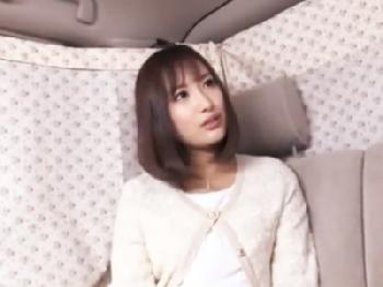 「スゴィ…そんな突いたら逝っちゃうって！」街行く奥様ナンパして巨大チンポ挿入鬼ハメ素人人妻中出しハメ撮りのエロ動画