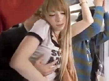 街で見つけた巨大乳お姉さん実はH大好き!たまらず中出しセックス巨乳素人パイズリのエロ動画