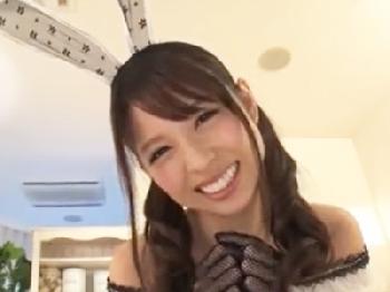 「いっぱい溜めてきてくれたんですね？」猛烈に可愛い幼顔小さいおっぱいいメイド姿がご奉仕精液抜き！美少女ロリコスプレフェラオナ...