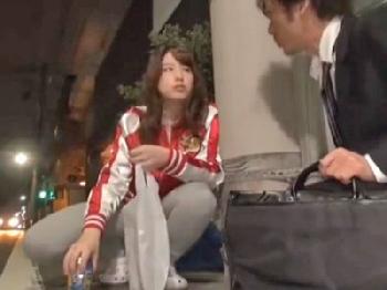 酔い潰れたヤンキー娘を介抱したら挑発してきたので連続中出し！巨乳素人美少女のエロ動画