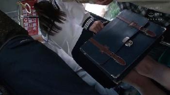 生理的に受け付けなかったネットリ義理の父親に寝取られて…人妻今井夏帆のエロ動画